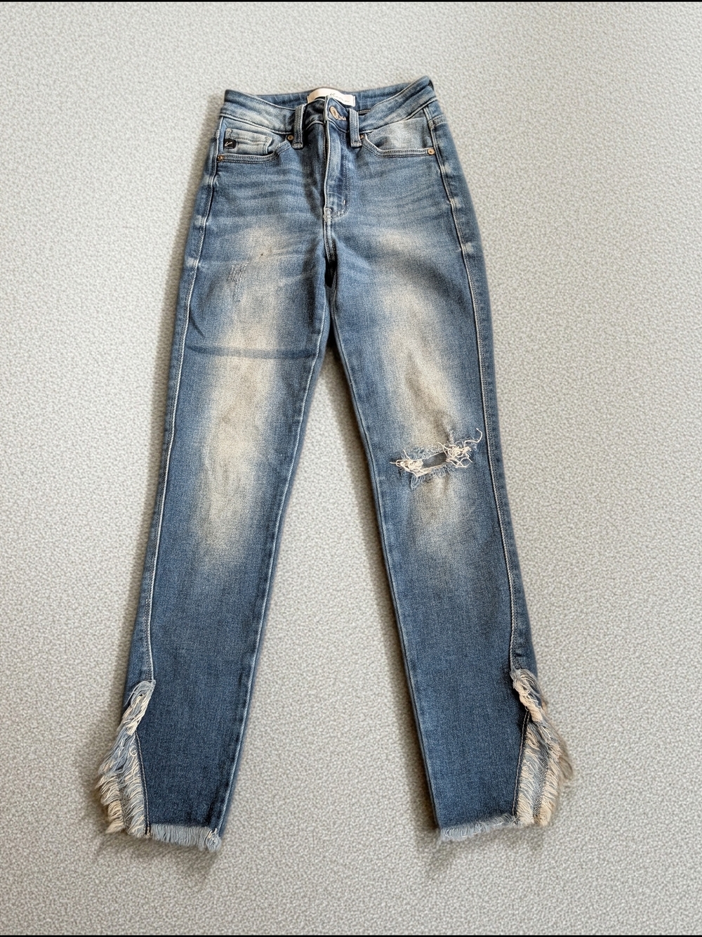 KanCan Sylvia High Rise Skinny Light Wash Blue Denim Jeans Distress Stretch 0/23